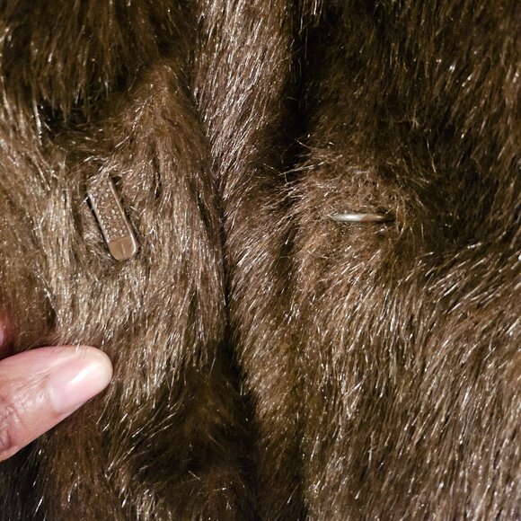 Dennis Basso Styish Faux Fur Mid Lenght Woman Coat Size 2X - Picture 5 of 7